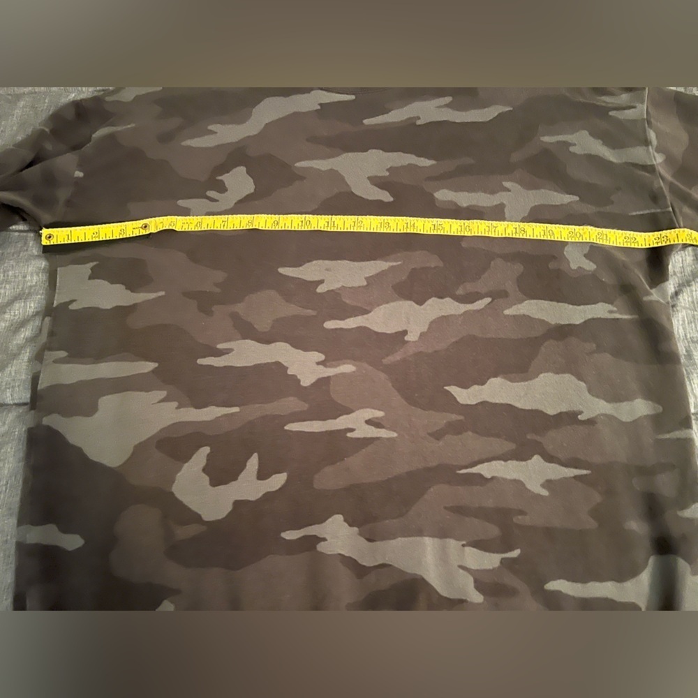 Athleta Studio To Street Black Camo Crew Neck Sweatshirt Size S EUC - Picture 9 of 11